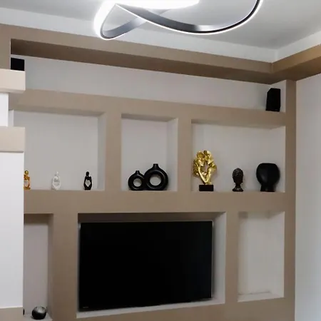 Avra With Fireplace And Free Hot Chocolate * Lefkandí